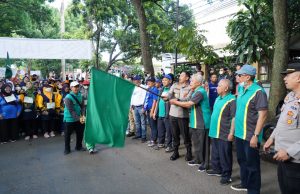 Wakapolda Jabar Jalan Santai yang Diselenggarakan Oleh Pengurus Eilayah Muhammadiyah Jabar