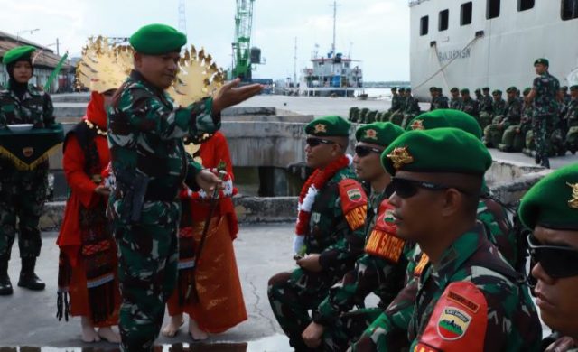 Pangdam IBB Apresiasi Prajurit Yonif 123RW Berhasil Rebut Hati Rakyat Papua
