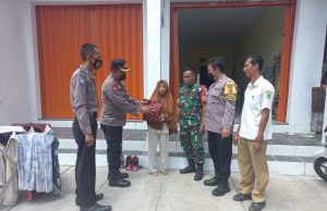 Polisi Salurkan Bansos Kepada Anak Yatim dan Jompo