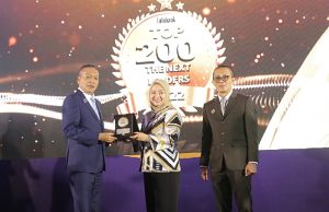 Dorong Bisnis bank bjb Semakin Solid, Nancy Adistyasari Sabet Penghargaan The Next Top Leader 2022
