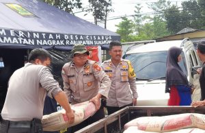 Polri Salurkan Bantuan Material Bahan Bangunan Kepada Masyarakat Korban Gempa di Sukabumi