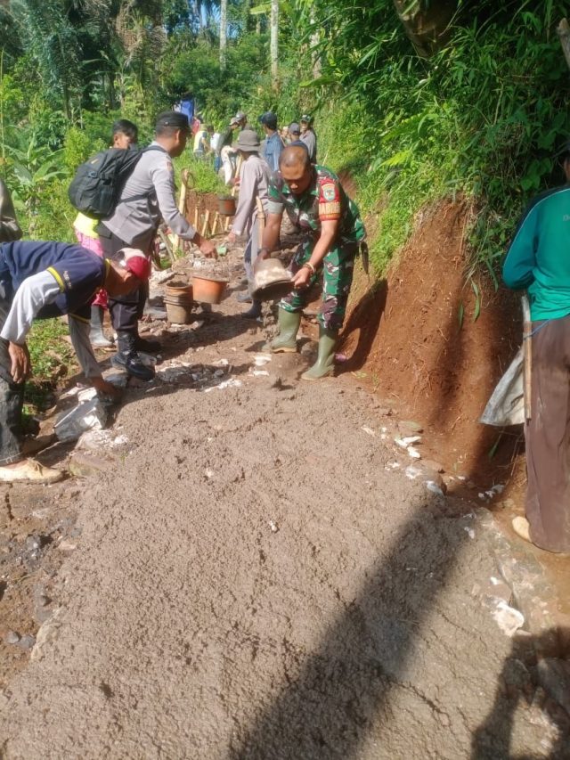 Kamis tanggal 15 Desember 2022, Kamis tanggal 15 Desember 2022,