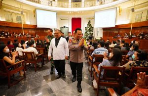 Tinjau Gereja di Malam Natal, Kapolri Pastikan TNI-Polri Beri Rasa Aman Sepanjang Nataru