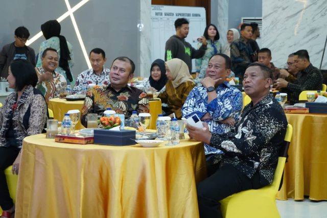 Kapolda Jabar Nonton Bareng Pagelaran Wayang Orang Pandawa Boyong Secara Live Streaming Bersama FKPD dan Tokoh Pecinta Seni Jabar