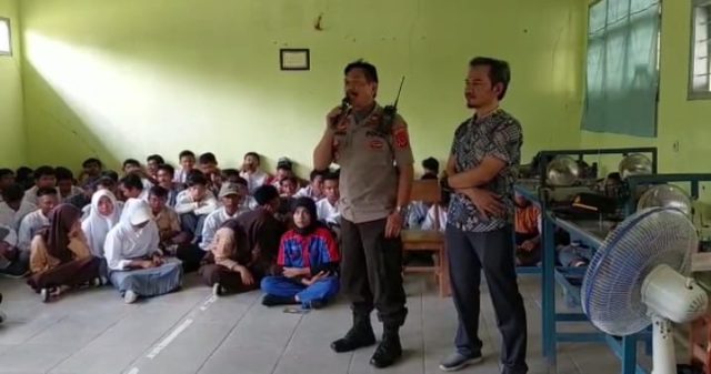 Polisi Ajak Pelajar SMK Hindari Kenakalan Remaja