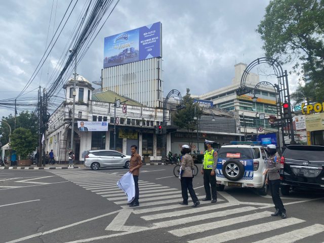 Dit Lantas Polda Jabar Terus Gencar Sosialisasi Ops Keselamatan Lodaya Tahun 2023 Kepada Masyarakat Dit Lantas Polda Jabar Terus Gencar Sosialisasi Ops Keselamatan Lodaya Tahun 2023 Kepada Masyarakat