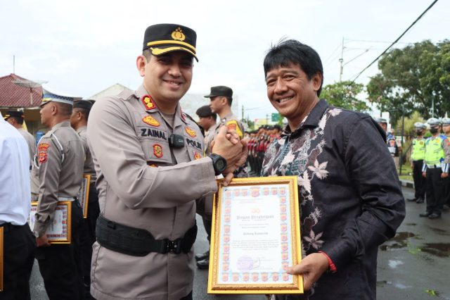 Bantu Ungkap Identitas Terduga Pelaku Pembunuhan, Warga di Sukabumi Diganjar Penghargaan