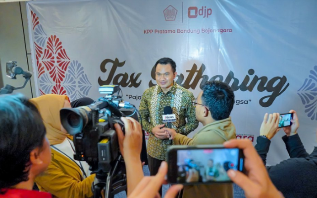 Disdik Jabar Raih Penghargaan dari DJP KPP Pratama Bandung Bojonagara