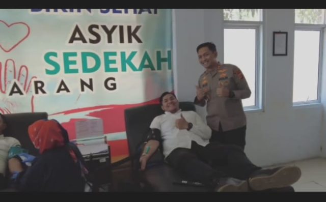 Polisi Donor Darah Untuk Warga Garut yang Membutuhkan