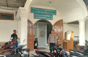Polisi Laksanakan Kegiatan PAM Ibadah Paskah di Tiga Lokasi Gereja