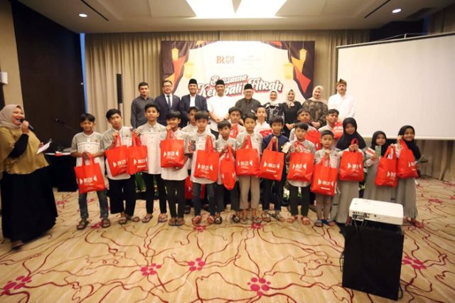 Tedy Rusmawan Apresiasi Kegiatan Iftar dan Pemberian Bantuan Bagi Yatim Piatu