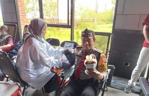 Sinergitas TNI Polri Warnai Baksos Donor Darah di PVJ Mall Kota Bandung