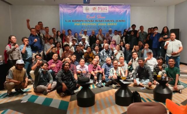 PWI dan Pemprov Jabar Gelar Roadshow UKW di Karawang PWI dan Pemprov Jabar Gelar Roadshow UKW di Karawang