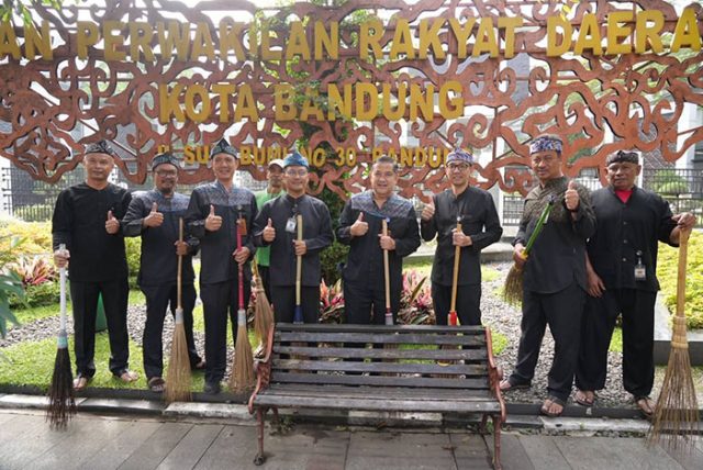 Jadi Pembina Apel Pagi, Syandi Nur Erawan Minta Seluruh Staf ASN dan Non ASN Jaga Kedisiplinan Dalam Bekerja