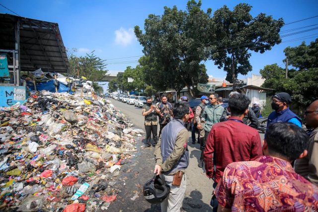 Sempat Overload, Penumpukan Sampah di Sejumlah TPS Kota Bandung Mulai Menurun