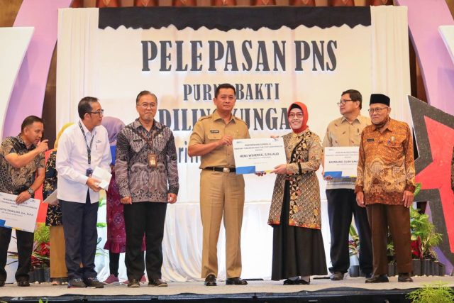 Pelepasan ASN Purna Bakti: 1097 ASN Kota Bandung Resmi Pensiun