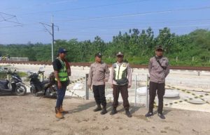 Polda Jabar Himbau Masyarakat Tidak Masuk Area Rel Proyek KCJB Karena Beraliran Listrik Tegangan Tinggi