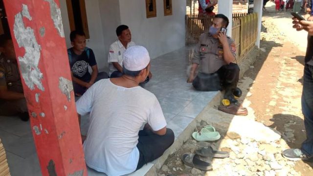 Sosialisasi Terkait TPPO Bhabinkamtibmas Ingatkan Warga di Wilayahnya