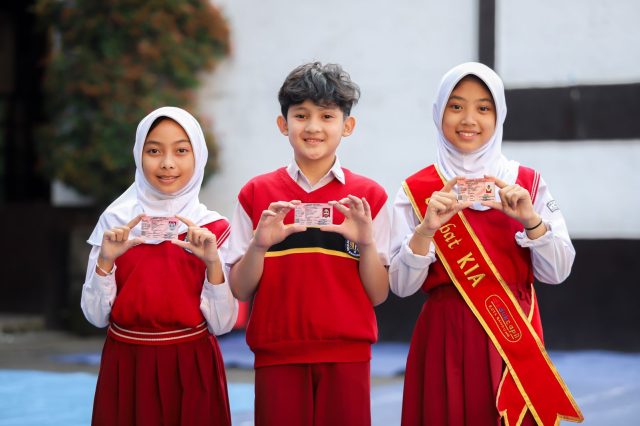 Bandung Kota Ramah Anak: Permudah Pembuatan Akte Hingga Rp120 Miliar untuk Siswa RMP