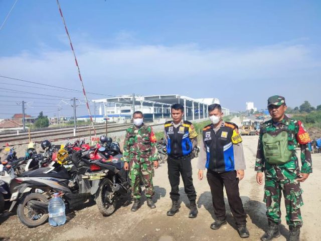 Ratusan Personel Polda Jabar Terus Lakukan Patroli, Dalam Rangka Pengamanan Proyek KCJB