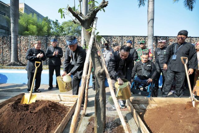Pemkot Bandung Canangkan Giat OTW Bandung Teduh