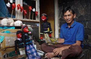 Ini Dia, Perajin Wayang Golek dari Kota Kembang