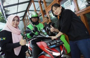Pemkot Bandung Gelar Uji Emisi 500 Sepeda Motor Mitra Gojek