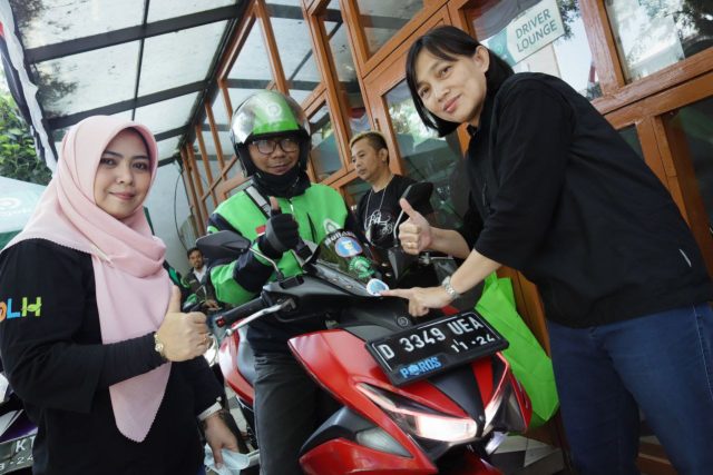 Pemkot Bandung Gelar Uji Emisi 500 Sepeda Motor Mitra Gojek