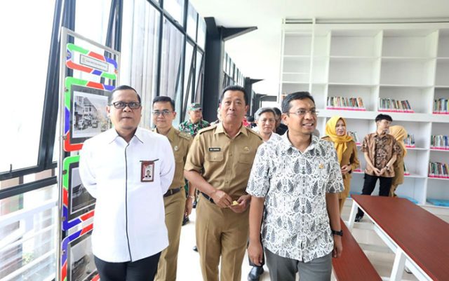 Reaktivasi Microlibrary Alun-Alun Bandung, Tedy Rusmawan: Simbol Pemerintah Peduli Literasi
