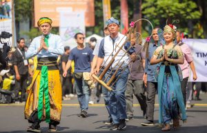 Gubernur Jabar Berikan Penghargaan Karya Budaya Kepada Pemkot Bandung