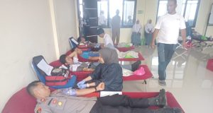 Bantu Penuhi Kebutuhan Stok Darah di PMI, Polisi Ikut Donor Darah Tingkat Kecamatan Talegong