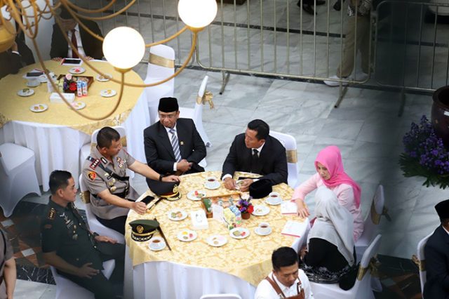 Ketua DPRD Kota Bandung H. Tedy Rusmawan, A.T., M.M., menghadiri acara Pelantikan Penjabat Wali Kota Bandung, di Gedung Sate, Bandung, Rabu (20/9/2023).