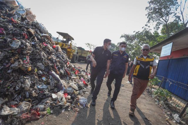 Dialog dengan Warga, Pj Wali Kota Bandung: Penting! Kolaborasi Penanganan Darurat Sampah