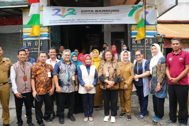TPPS Kota Bandung dan Kemenko PMK Kunjungi Keluarga Berisiko Stunting