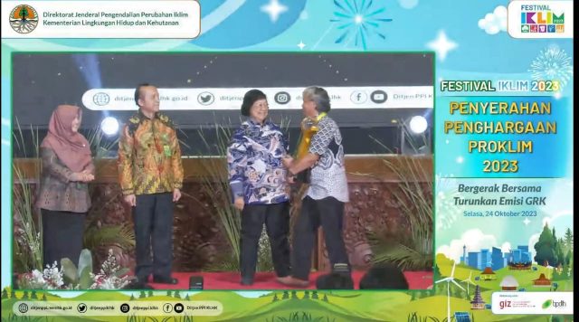 Kementerian Lingkungan Hidup dan Kehutanan Beri Perhargaan Kepada 12 RW di Kota Bandung