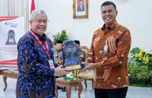 Kinerja yang Gemilang, bank bjb Raih Paritrana Award 2023 (1)