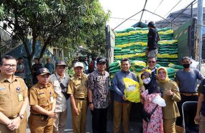 Lakukan Monitoring, Ketua DPRD Kota Bandung Apresiasi Kolaborasi Operasi Pasar Beras Medium