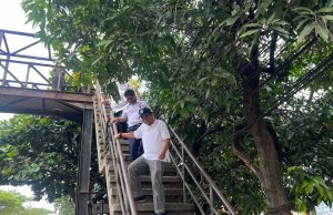 Tedy Rusmawan Soroti Keamanan Konstruksi dan Minimnya Fasilitas Penerangan JPO Soekarno-Hatta