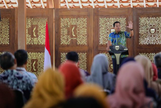 Ema Sumarna: Masa Darurat Sampah Dicabut, Pengelolaan Sampah Harus Berbasis Kluster Ema Sumarna: Masa Darurat Sampah Dicabut, Pengelolaan Sampah Harus Berbasis Kluster