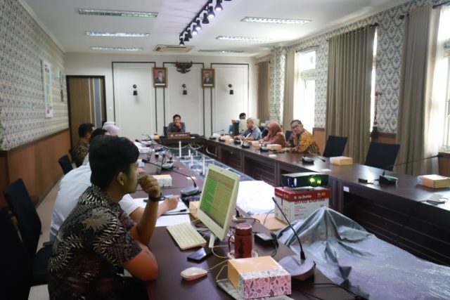 Rapat Kerja Pansus 5 Bahas Jarak dan Jam Operasional Pusat Perbelanjaan