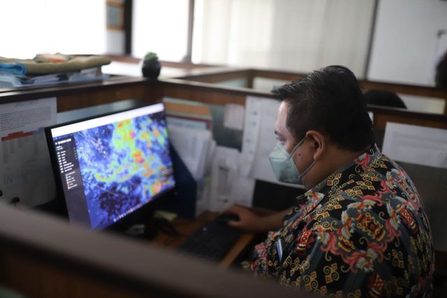 Puncak Musim Hujan, BMKG Bandung Imbau Waspada Bencana Hidrometeorologi