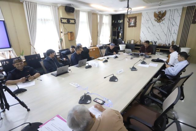 Raperda Penyelenggaran Keolahragaan, Pansus 8: Untuk Percepatan Prestasi Olahraga