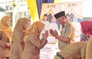 Hari Pertama Masuk Usai Libur Lebaran, Pj Wali Kota Bandung Pastikan Pelayanan Berjalan Prima