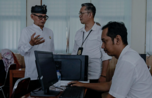 Ade Afriandi Lakukan Peninjauan Pelayanan PPDB di SMAN 1 Depok