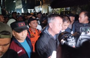 Diskar PB Kota Bandung Berhasil Menutup Pipa PDAM yang Meledak di Cibangkong