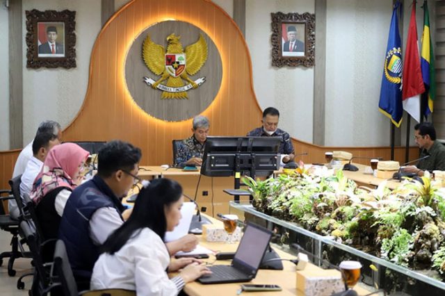 Raperda Pengelolaan dan Pembinaan PKL, DPRD Kota Bandung Dorong Penatapan Lokasi PKL