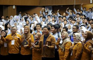 Anggota Dewan dari Fraksi PKS ini Apresiasi Kunjungan Pelajar SMPN 1 Bandung ke Gedung DPRD