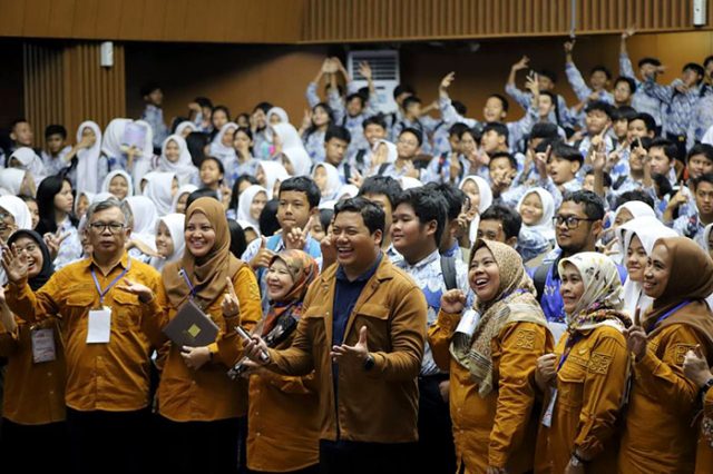 Anggota Dewan dari Fraksi PKS ini Apresiasi Kunjungan Pelajar SMPN 1 Bandung ke Gedung DPRD