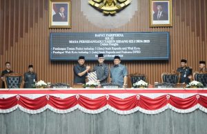 DPRD Kota Bandung Gelar Paripurna Pandangan Umum Fraksi Terhadap Rancangan Perda
