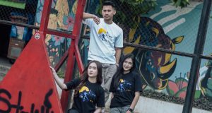 Persib kolaborasi dengan seniman hadirkan merchandise baru. (Media officer Persib)
